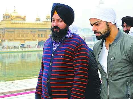 virat kohli in golden temple